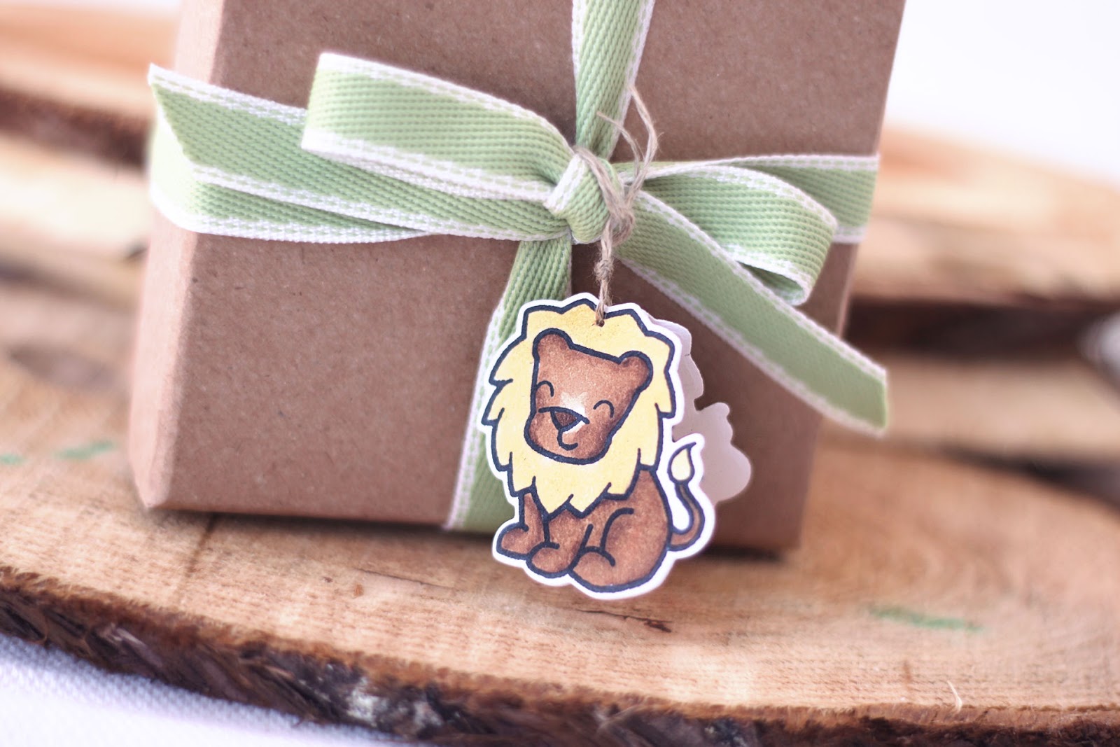 Just ME folded tag photo tutorial {with lawn fawn}