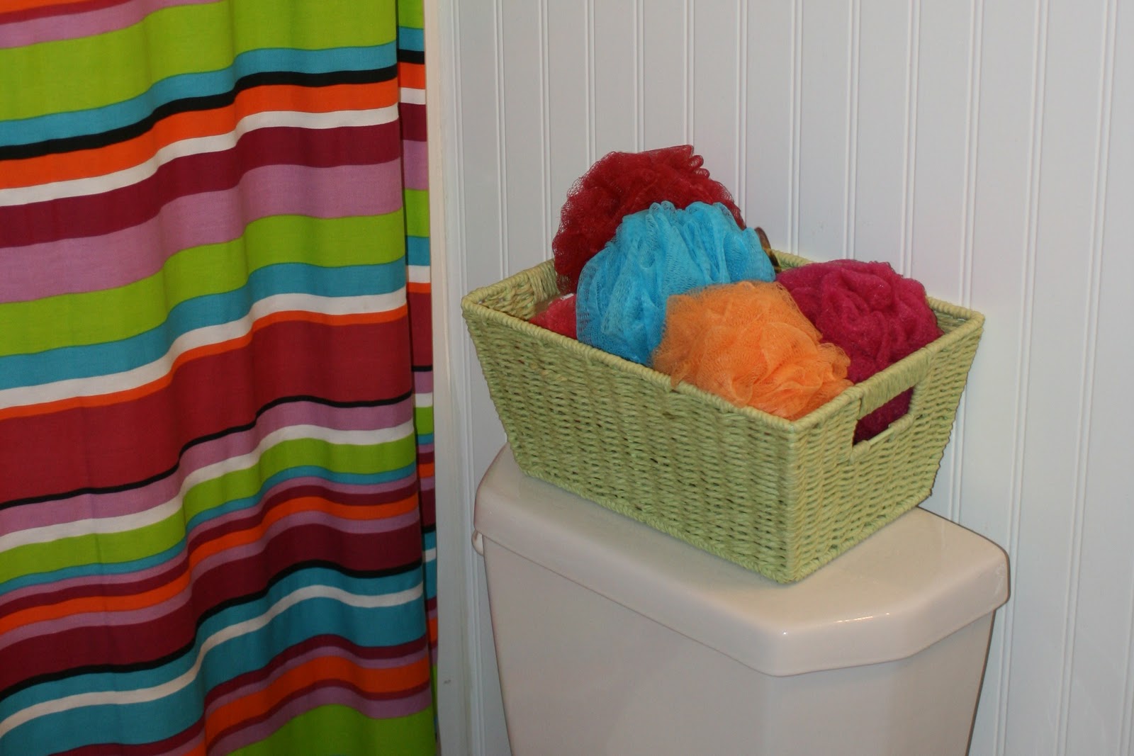 One Shy of the Brady Bunch Kids' Bathroom Redo