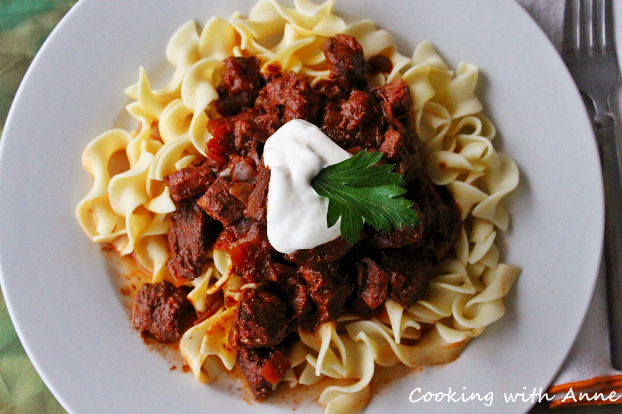 Cooking with Anne Slow Cooker Goulash