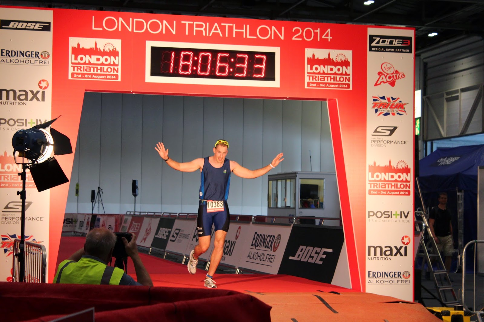 daniel locke completes the london triathlon