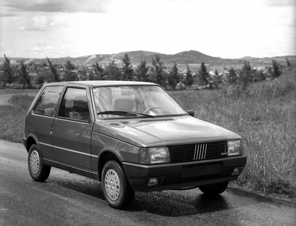 Comparativo de 1994: Chevrolet Corsa Wind x Fiat Uno Mille ELX
