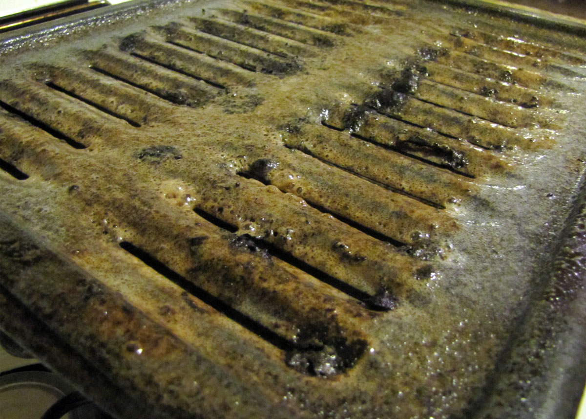 Smells Like Food in Here How to Clean a Broiler Pan and Rack