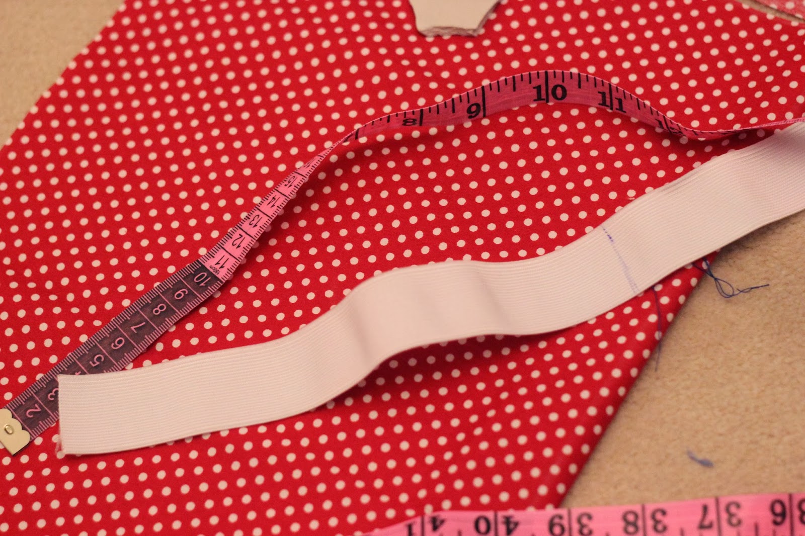 WIDI Sewing blog Step by Step instructions Tutorials Cut fabric