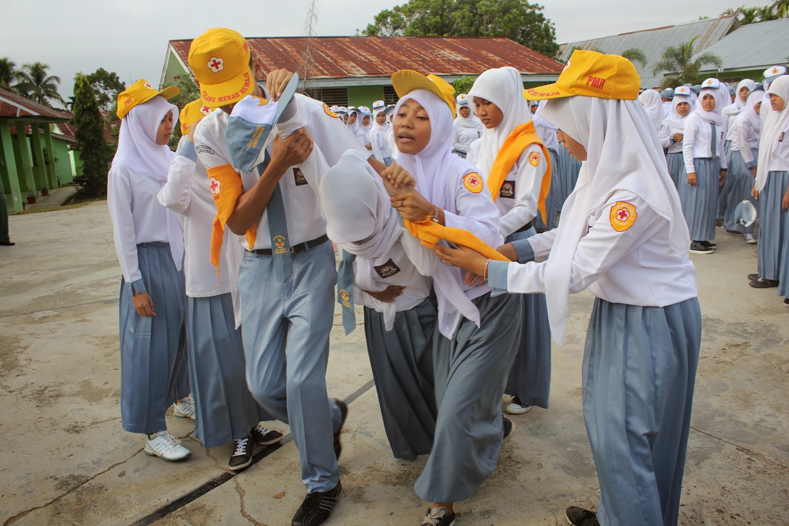 Amrina Rosada: PMR Negeri 1 Merangin (foto kegiatan PMR Negri 1