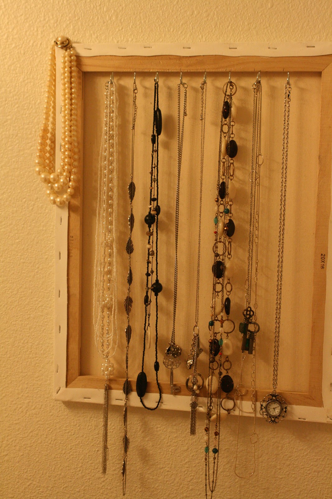 Sugar and Stitches DIY Necklace Display