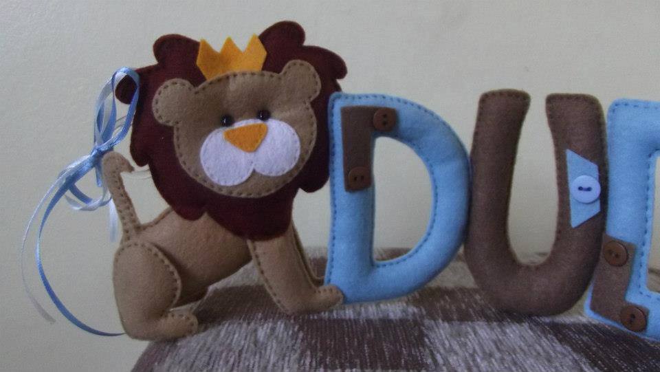 Enfeites de Quarto de Bebe Tema Safari Leao em Feltro com o Nome Enfeite Para Quarto De Bebe Safari ~ Enfeites de Quarto de Bebe Tema Safari Leao em Feltro com o Nome