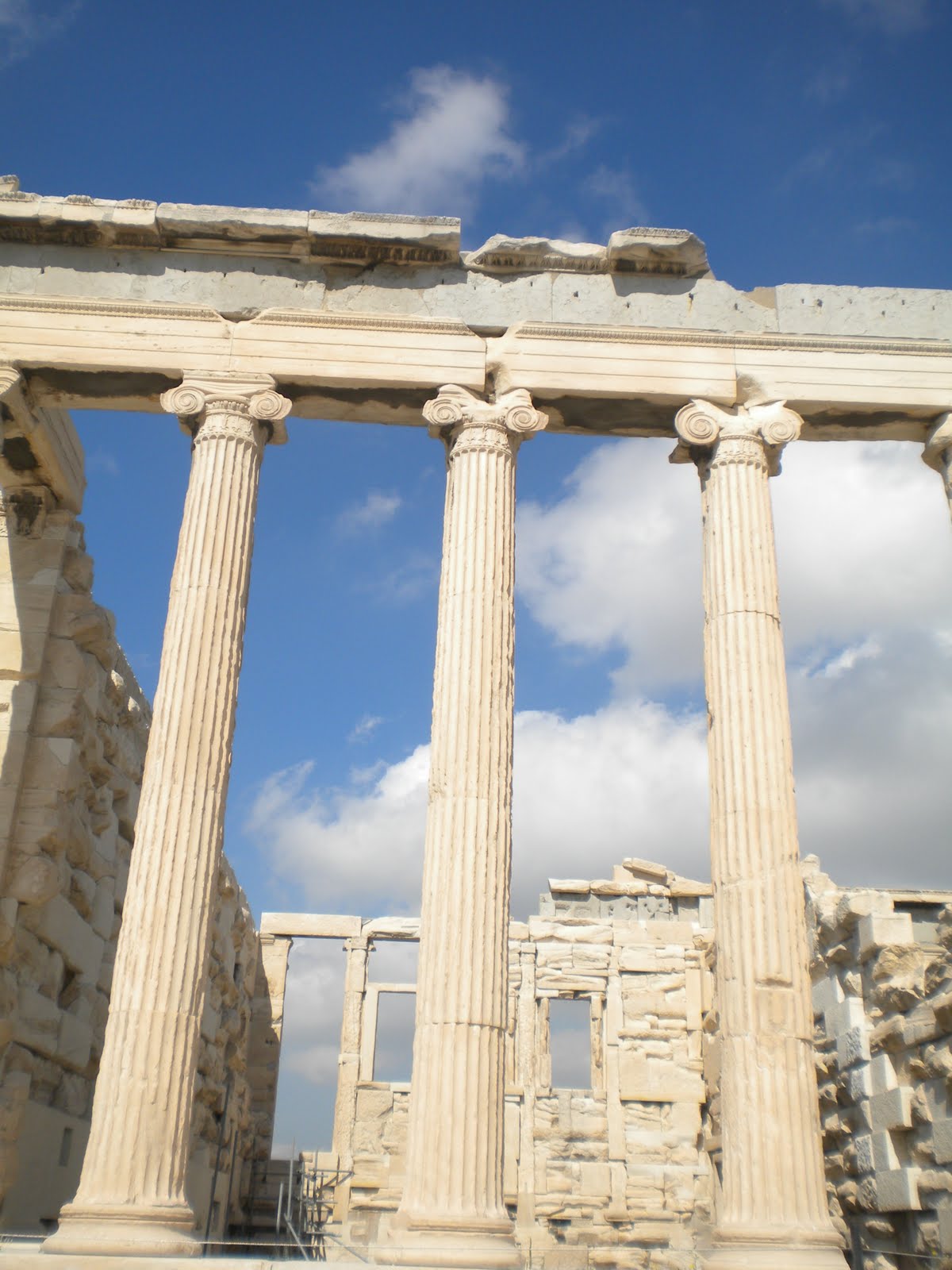 ancient ionic columns