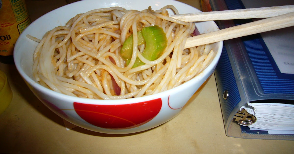 Yum in Tum Rice Noodle Lo Mein
