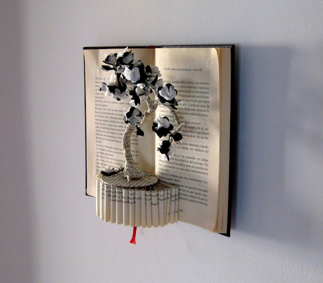 book-sculpture