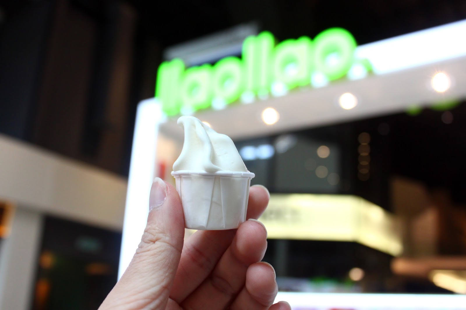 llaollao Natural Frozen Yogurt Midvalley Megamall, KL f i n d i n g