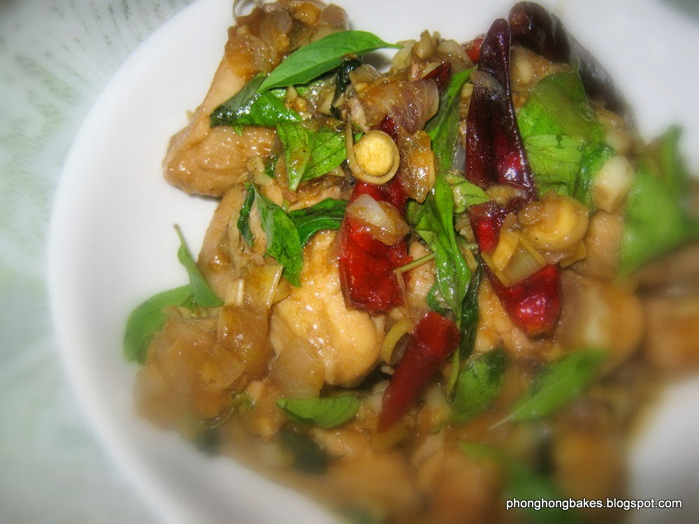 Phong Hong Bakes and Cooks! Lemongrass Chicken (Ga xao xa ot) AFF