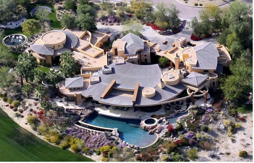Best Photos Around The World - DHANUSH WEB: Backyards that make