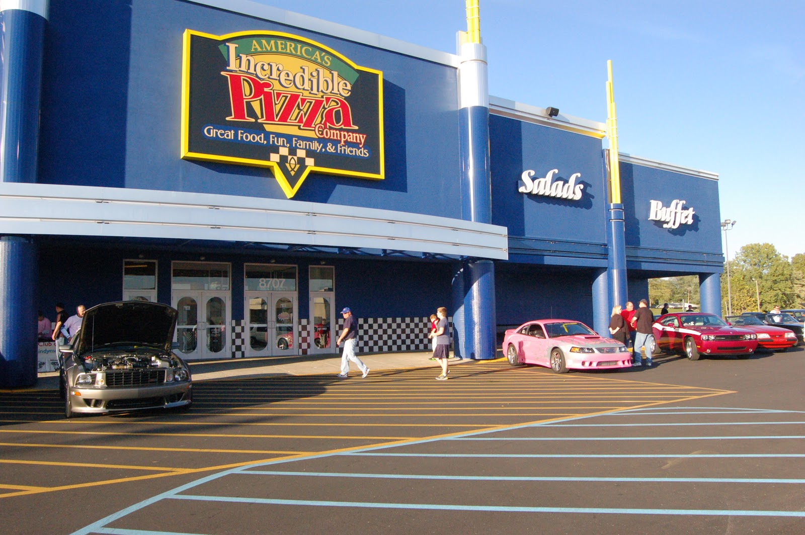 Mary's blog Incredible cars, incredible people and Incredible Pizza!