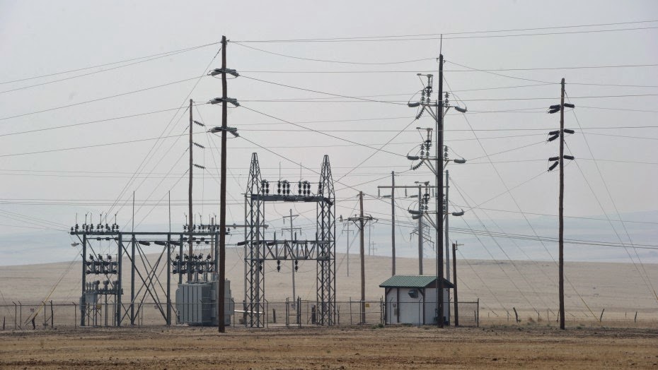 Power lines are seen as an out-of-control wildfire threatens the electrical grid in the area on June 9, 2011 in Springerville, Arizona. (Credit: Kevork Djansezian/Getty Images) Click to Enlarge. Power lines are seen as an out-of-control wildfire threatens the electrical grid in the area on June 9, 2011 in Springerville, Arizona. (Credit: Kevork Djansezian/Getty Images) Click to Enlarge.
