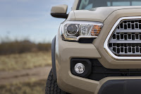 2016-Toyota-Tacoma-66.jpg