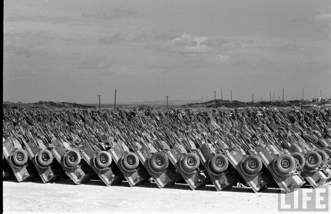 Jeep+Graveyard+on+the+Island+of+Okinawa,+Japan,+1949+(18).jpg