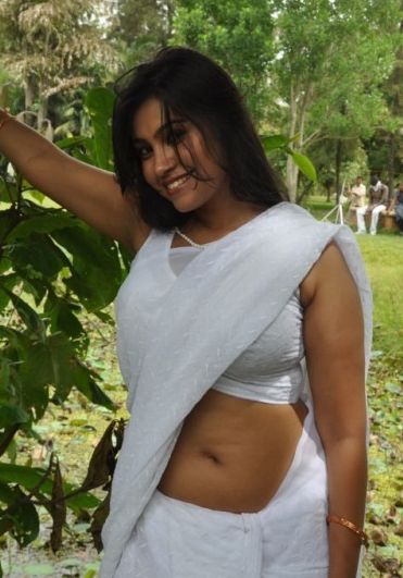 mallu showing fleshy navel in white saree mallu showing fleshy navel in white saree navel navel mallu showing fleshy navel in white saree mallu showing fleshy navel in white saree navel navel