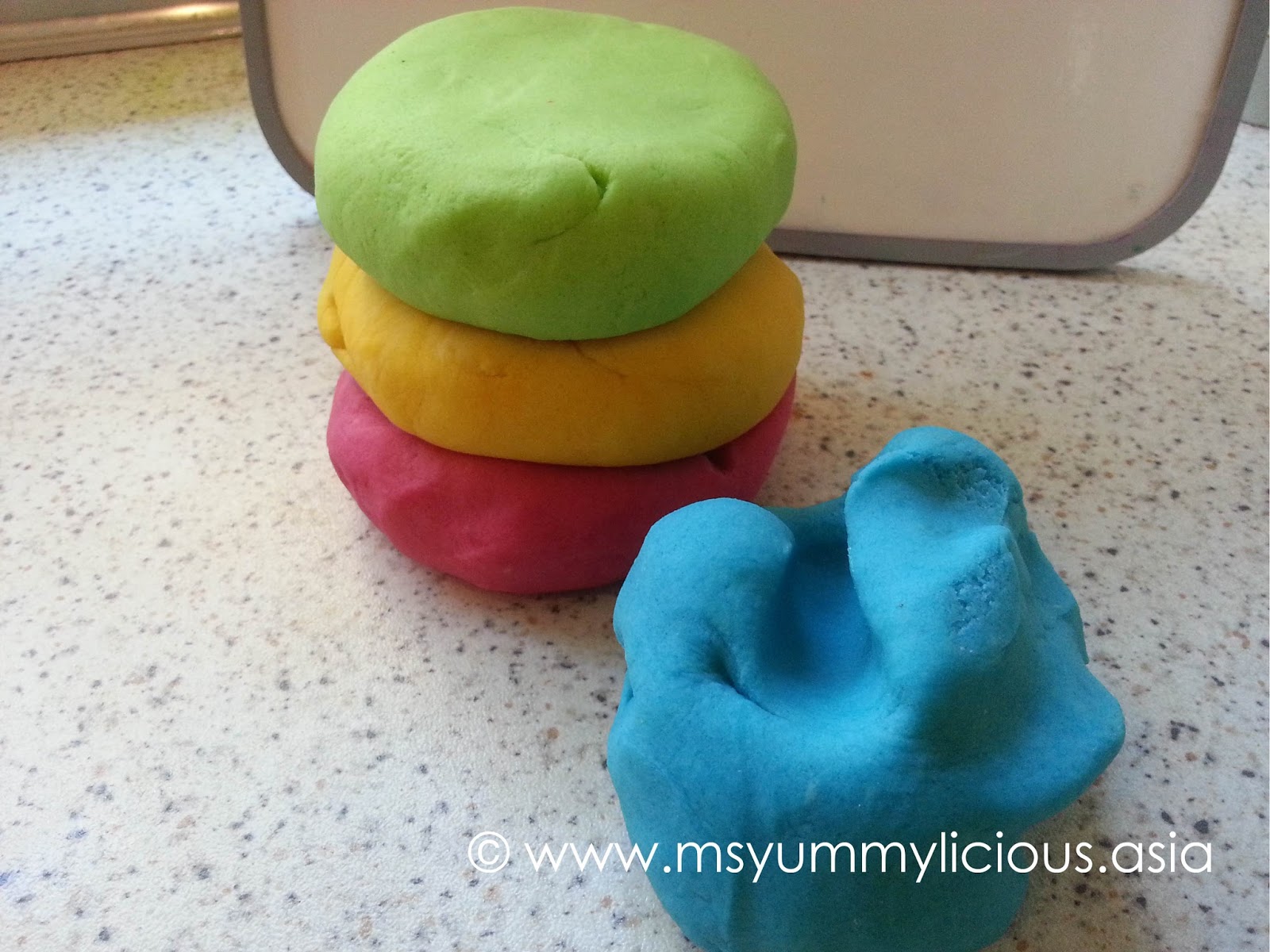 Homemade Sensory Playdough For Toddlers Yummylicious + Babylicious
