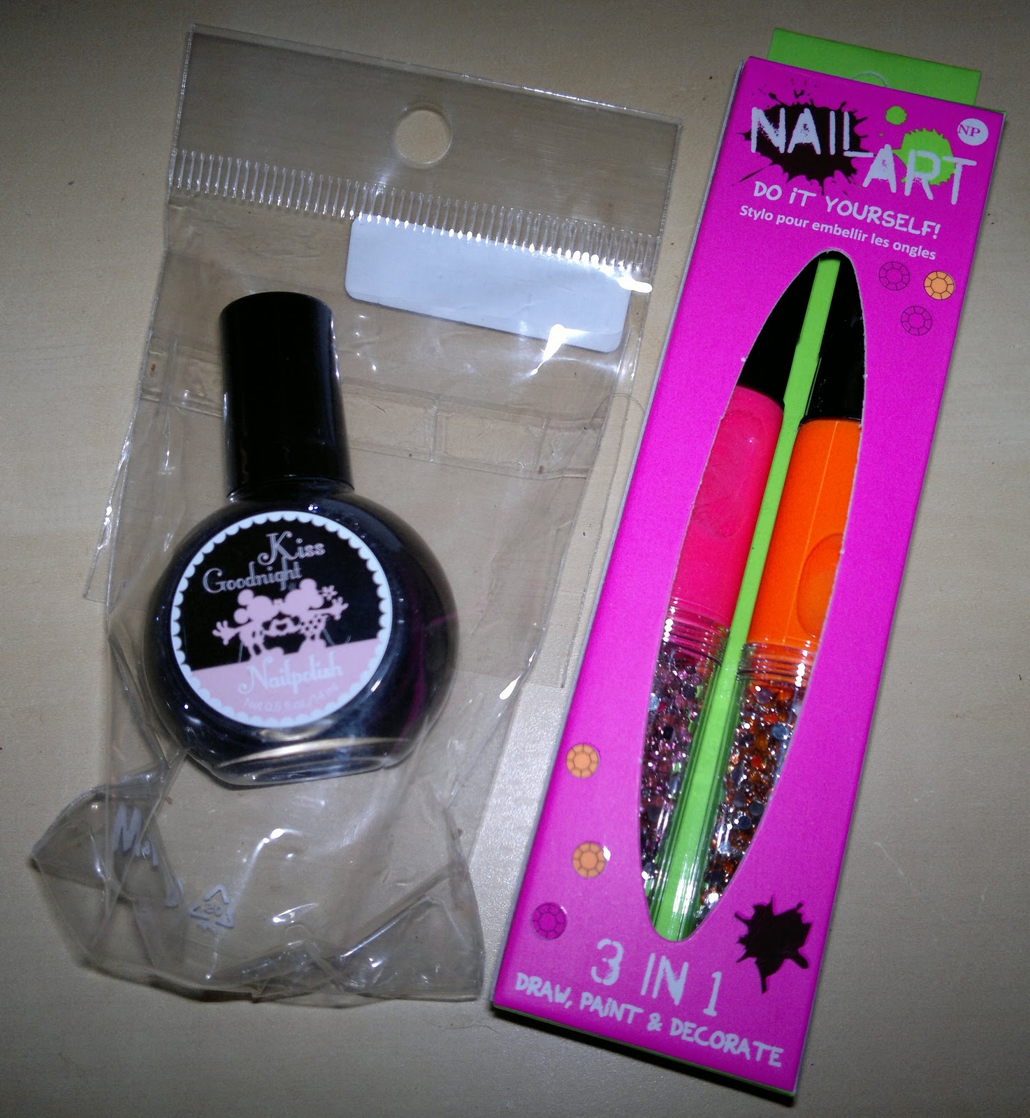 They invited me to try their 3 in 1 Neon Nail Art pens, which are available