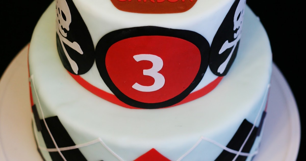 I Wish That I Had Jessie's Cakes Pirate Cake {Omaha Birthday Cakes}