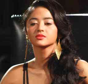 Apakah Dewi Persik operasi plastik ? | buku belajar pintar - resiko