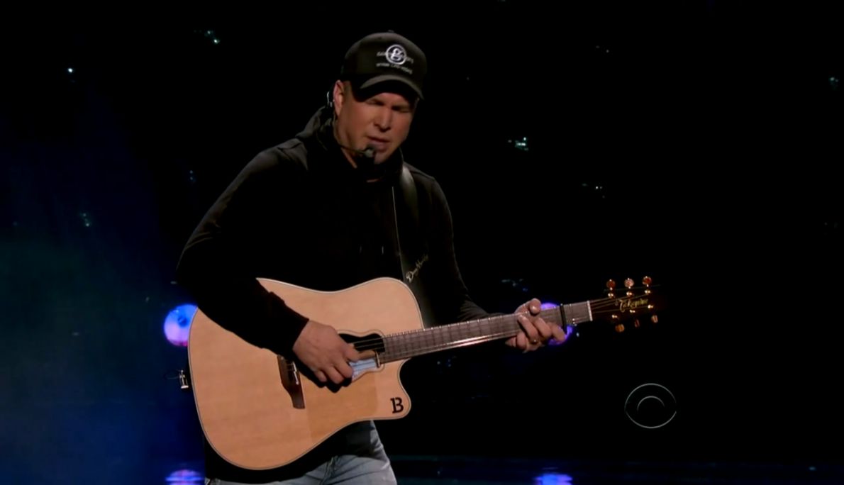 RapidMoviez UL180UHuF Garth Brooks Live from Las Vegas 2013 RapidMoviez UL180UHuF Garth Brooks Live from Las Vegas 2013