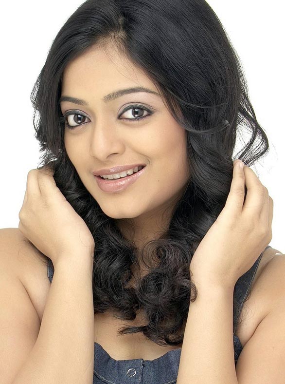 Actress Janani Iyer Hot Photo Gallery hot images