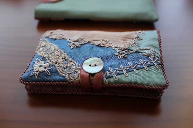 Humming Needles Business Card Holder / Névjegykártya tartó