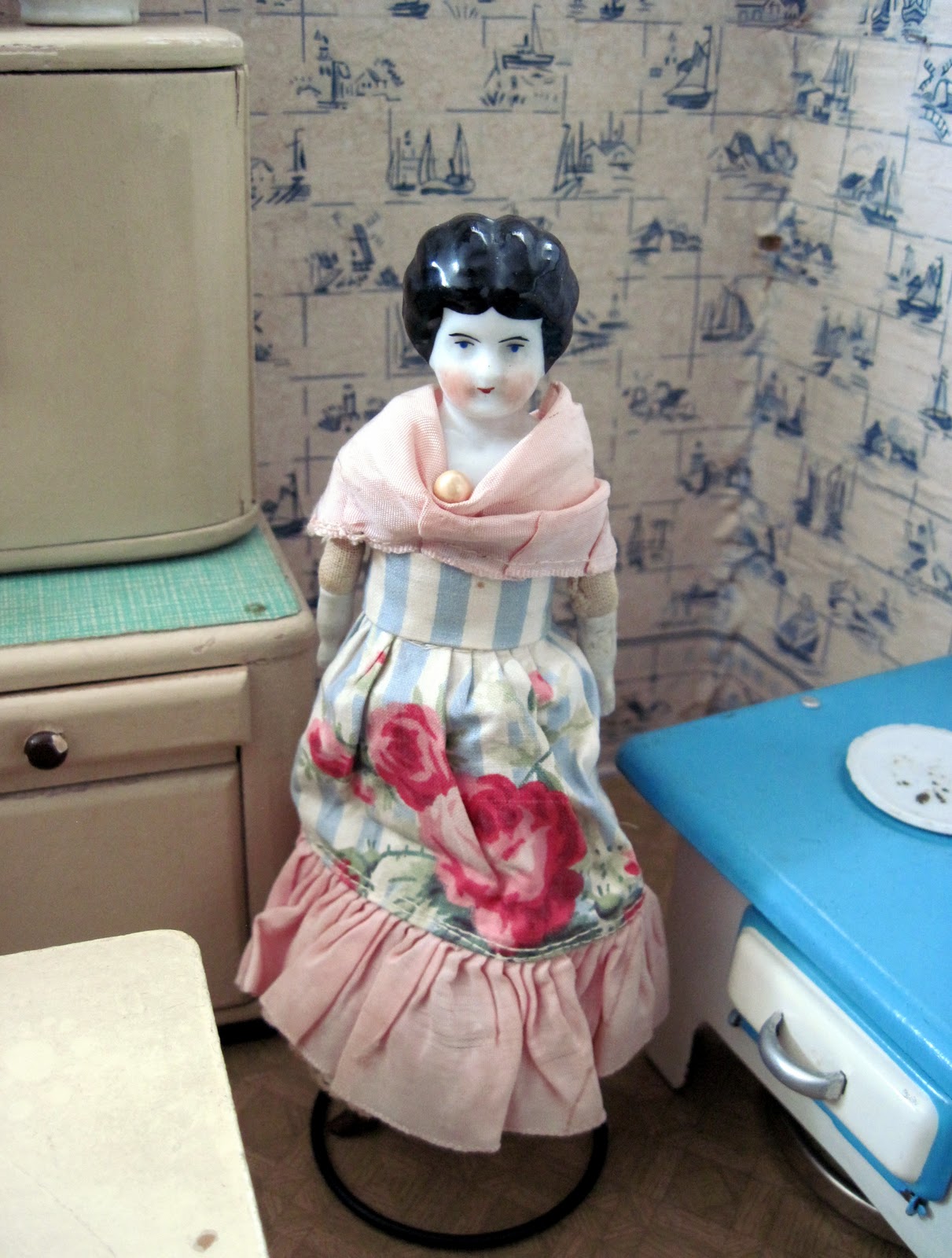 Doll Kitchen