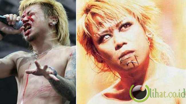 Kyo (Dir En Grey) Kyo (Dir En Grey)