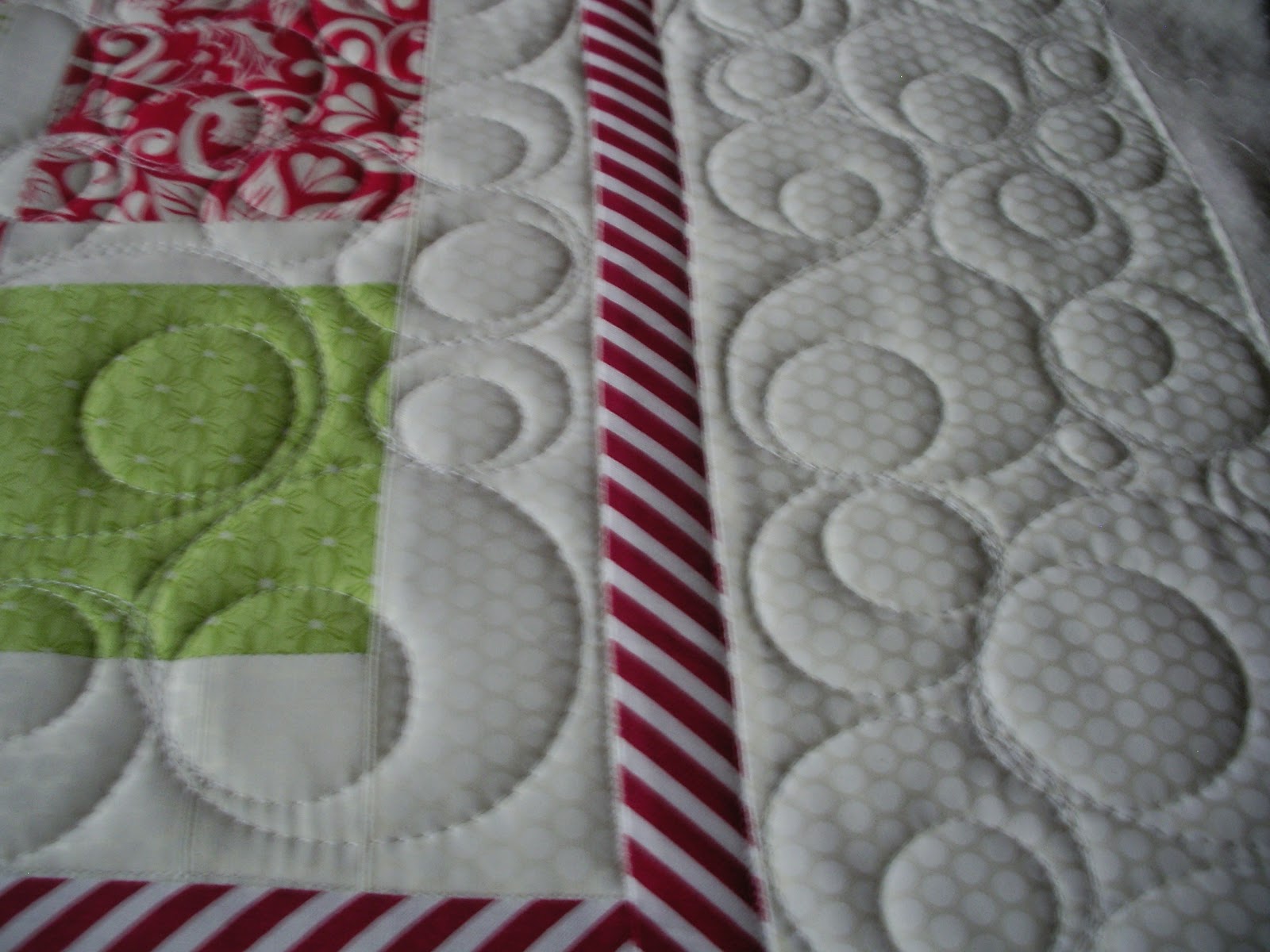 Linda's Quiltmania Quilting in Circles