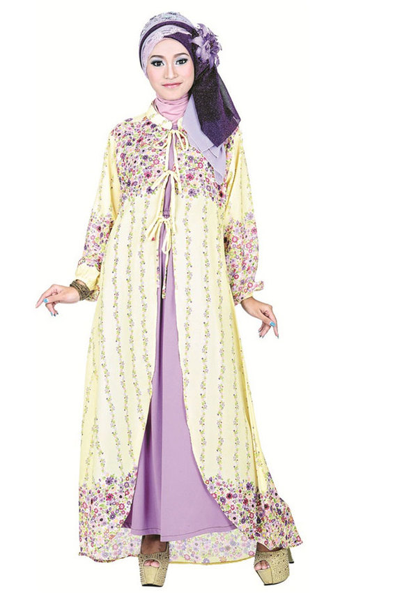 Cantiknya Gamis Sifon Polos Dengan Kain Bermotif Cantiknya Gamis Sifon Polos Dengan Kain Bermotif