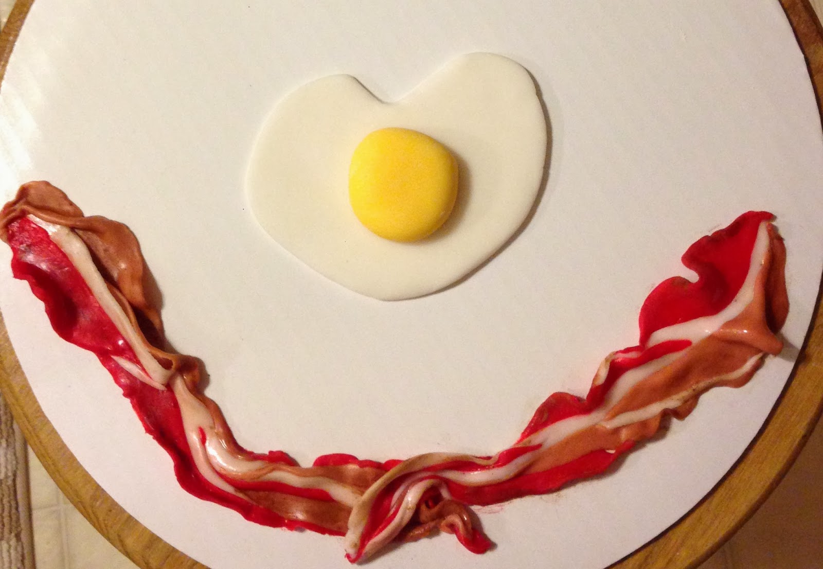 kristiecakes How to...Make a "Bacon, Eggs and Rice" cake