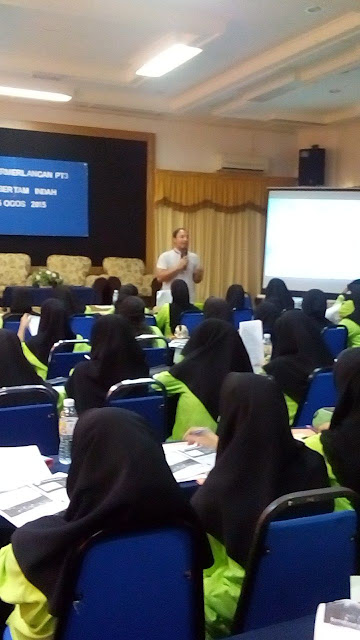 Ceramah Sains PT3 di SMK Bertam Indah di Merdeka Beach Resort