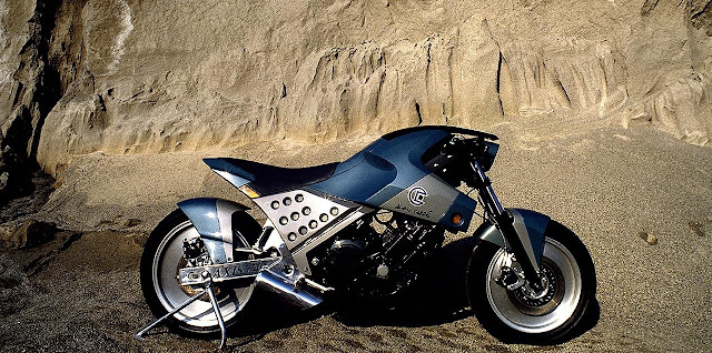 Sacha Lakic Yamaha Axis 749 Sacha Lakic Yamaha Axis 749