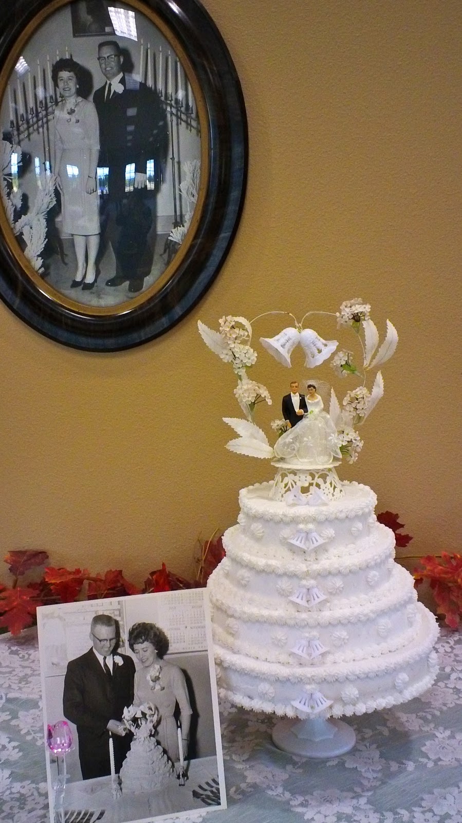 Debbie's Little Cakes 50th wedding Anniversary