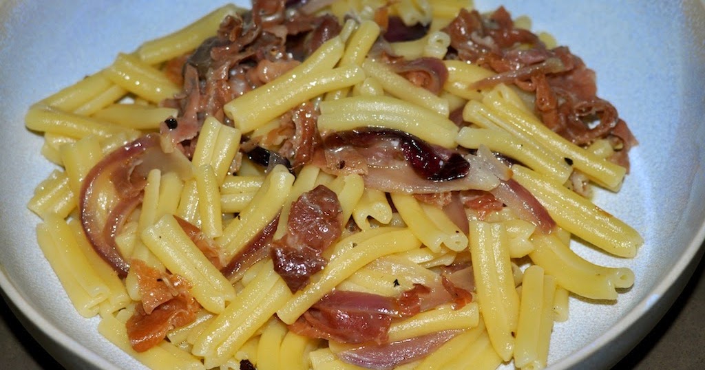Mister Meatball Pasta with onions & prosciutto