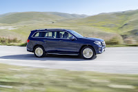 2017-Mercedes-GLS-51.jpg