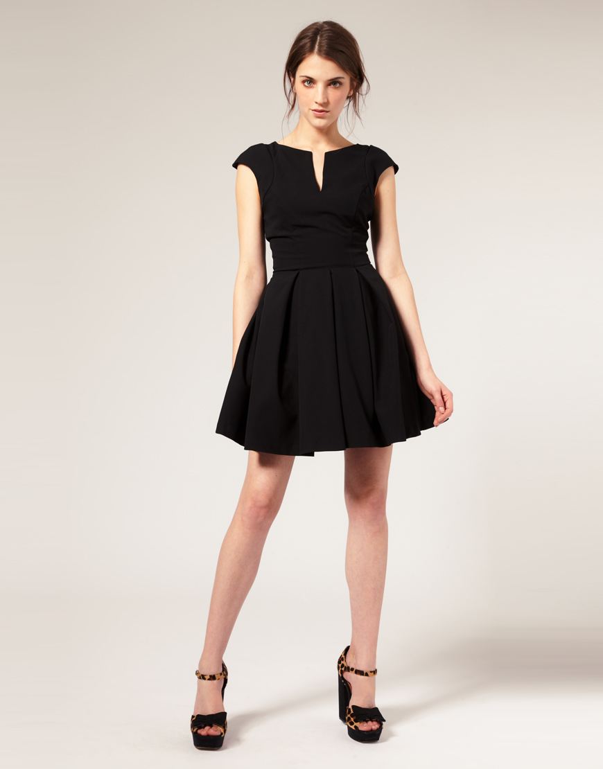 COMPARE ADRIANNA PAPELL BLACK DRESSES IN CLOTHES AT SHOP.COM