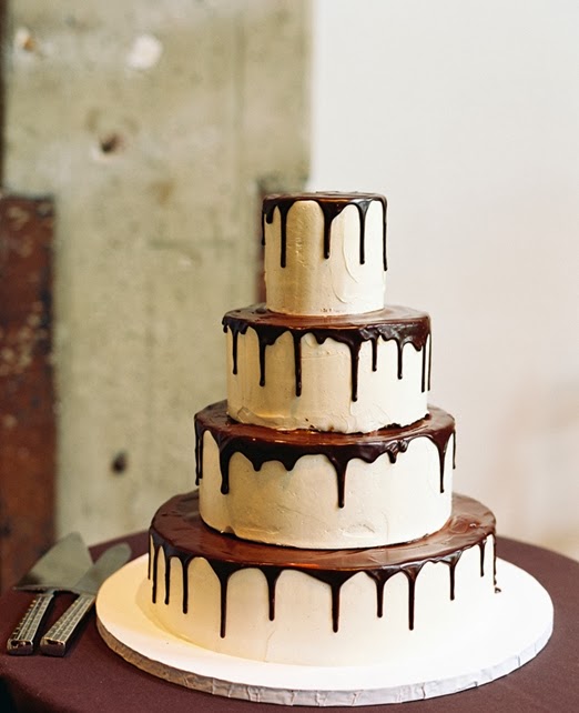 Love+Chocolate+Cake+With+Full+Cream.jpg