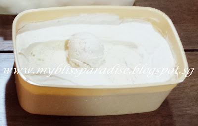 http://myblissparadise.blogspot.sg/2013/12/homemade-yummy-durian-ice-cream-04-dec.html