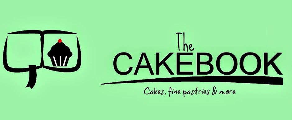 The Cakebook by Alexis Thomos 