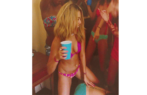 close your eyes: Spring Breakers - gifs