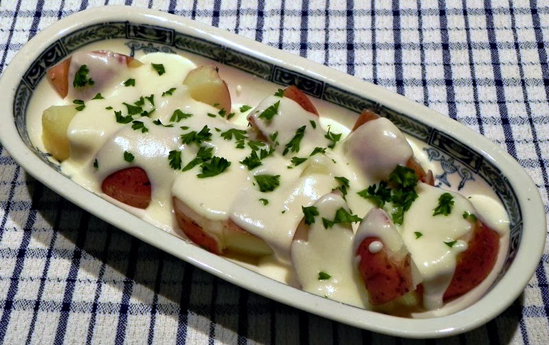 The Iowa Housewife New Potatoes in Sour Cream Sauce