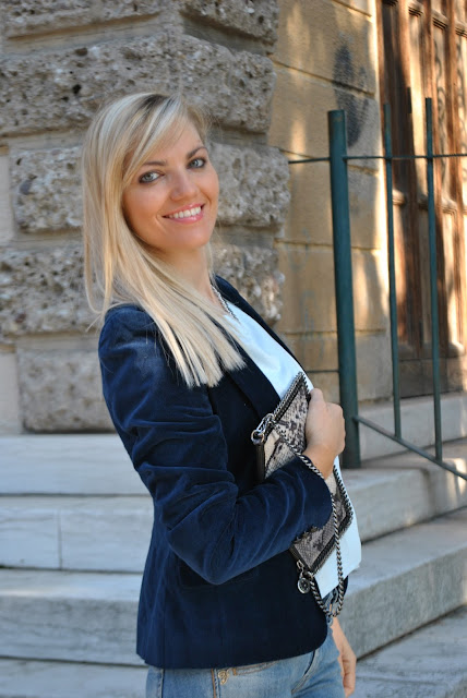 mariafelicia magno fashion blogger color block by felym fashion blogger italiane fashion blog italiani fashion blogger bergamo fashion blogger milano blog di moda blogger italiane di moda ragazze bionde blonde hair blonde girls blondie bionde e tacchi ragazze occhi azzurri fashion blogger bionde blondie blue eyes orecchini majique collana majique statement necklace how to wear a statement necklace oceanic jewelers influencer italiane fashion bloggers italy majique london earrings