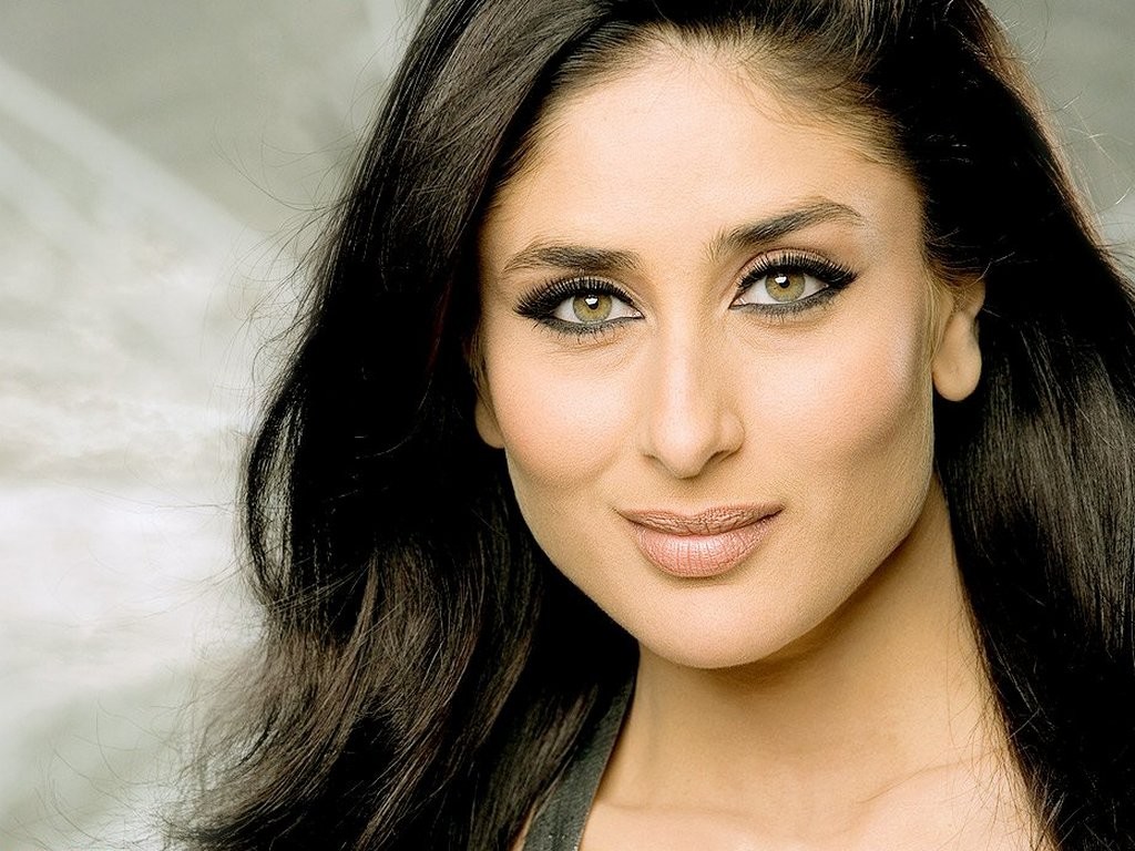 Girl of Sexy: Kareena Kapoor Wallpapers