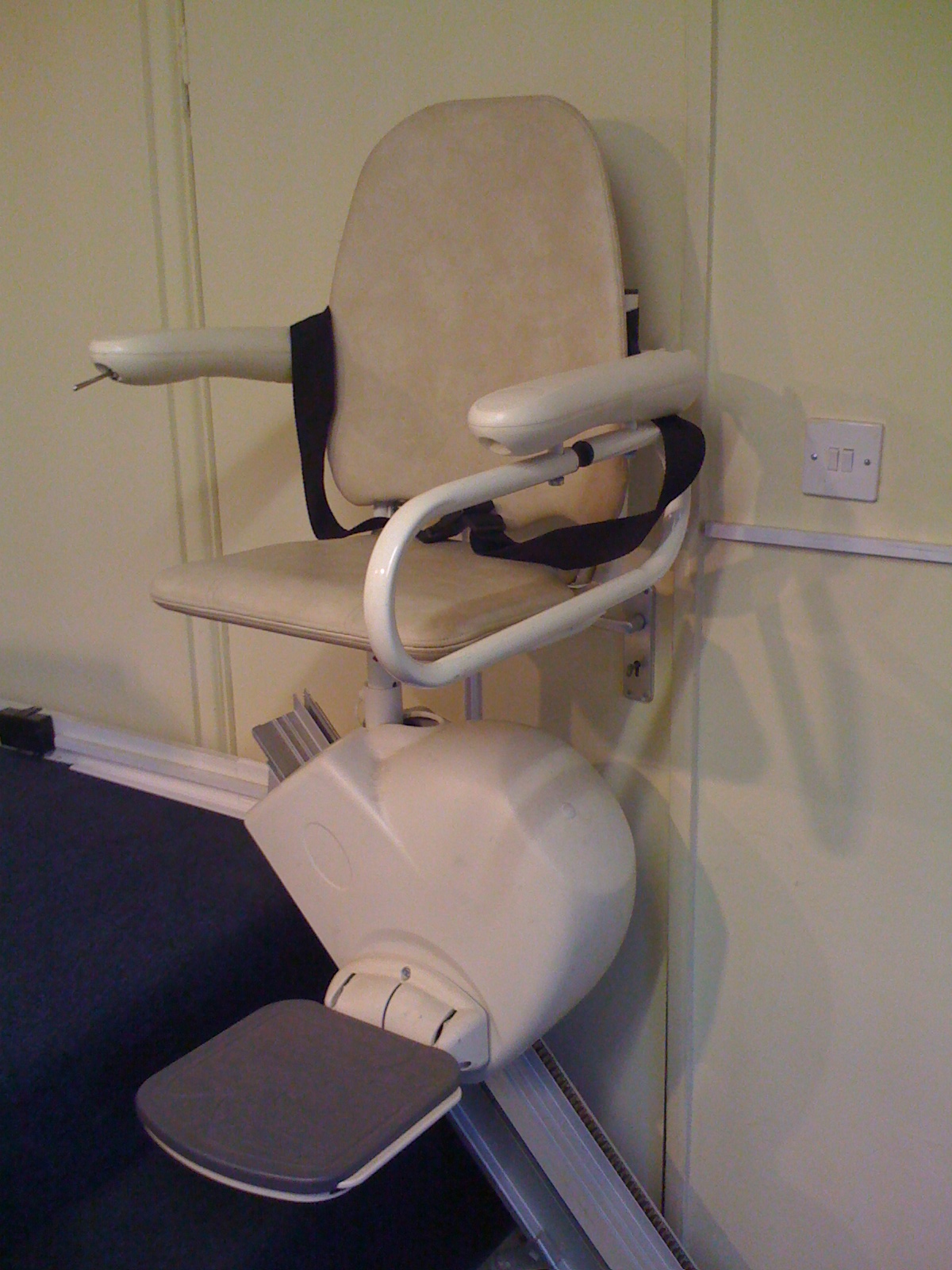 Stair Lifts Meditek Stairlift with Bridging Platform