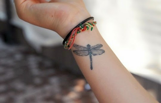 TATUAJES DE LIBELULAS PARA MUJERES - TATUAJES PARA MUJERES TATUAJES DE LIBELULAS PARA MUJERES - TATUAJES PARA MUJERES