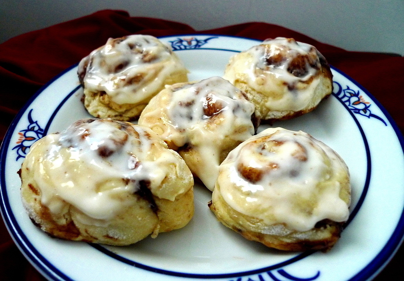 SWEET AS SUGAR COOKIES NoRise Cinnamon Rolls SRC