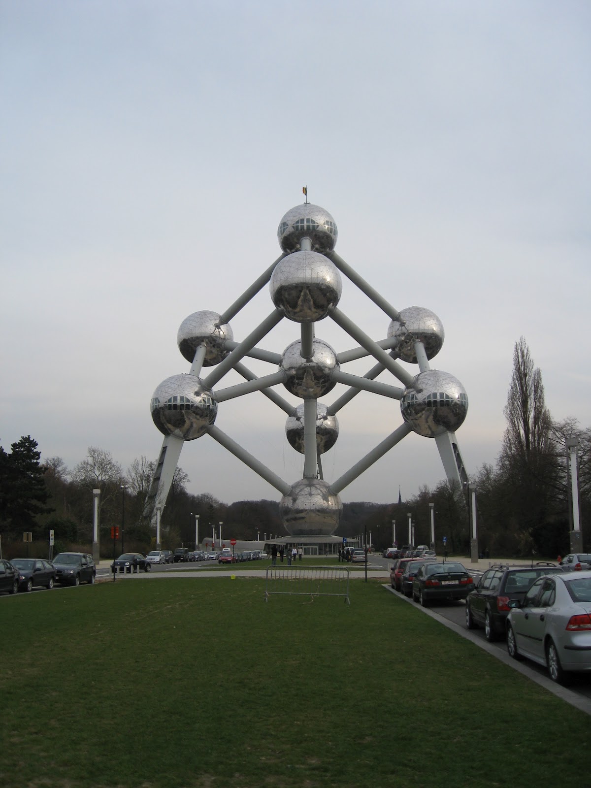 journeycontrol Brussels Statues and Food